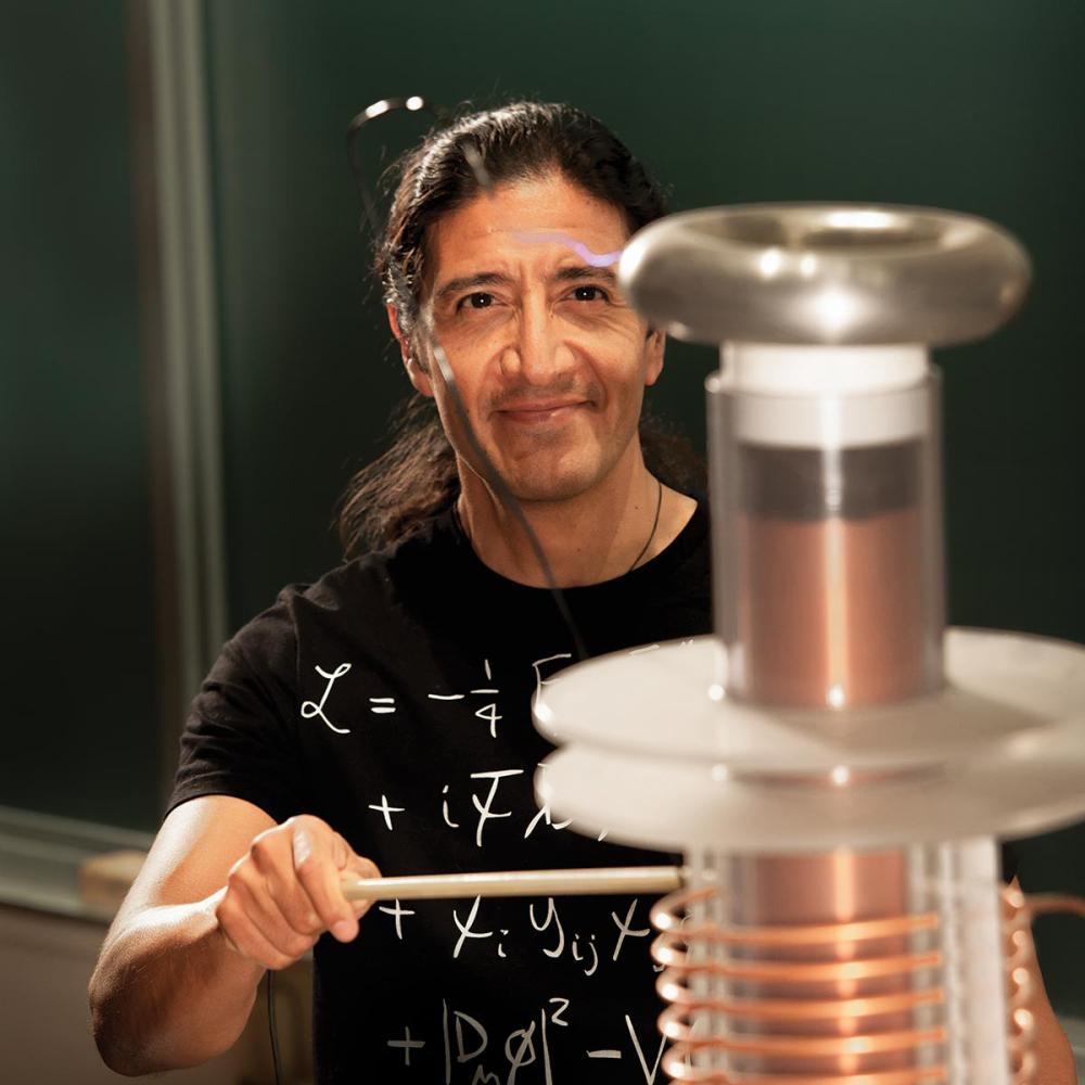 a portrait of Manuel Calderón de la Barca Sánchez a professor of particle physics at UC Davis