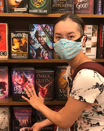 Author Andrea Stewart in a face mask at a bookstore